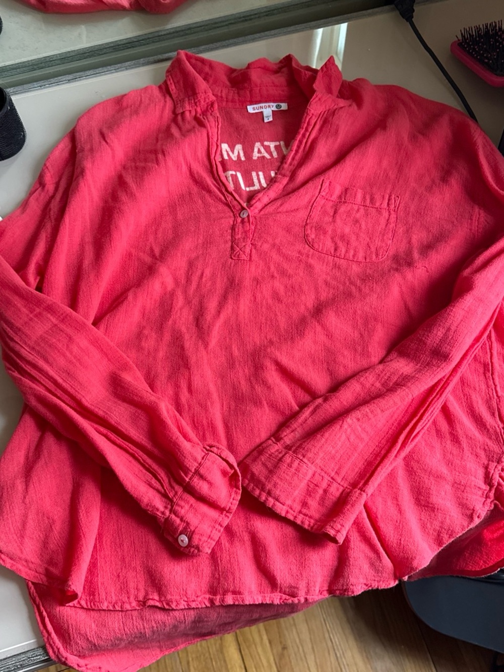 Sundry women’s  Long Sleeve Pullover Shirt in red